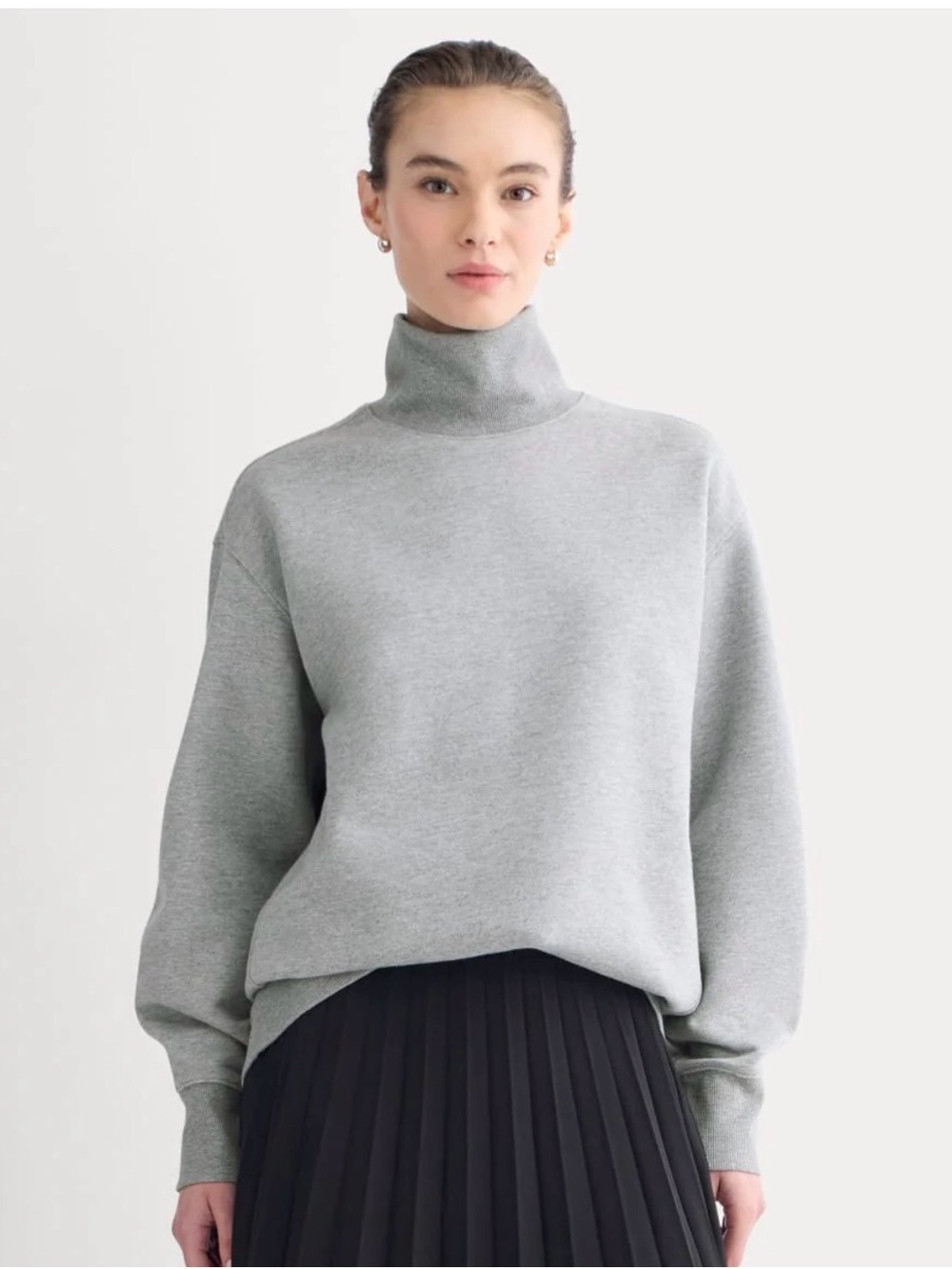 Turtleneck Cozy Women’s Sweater - Light Gray